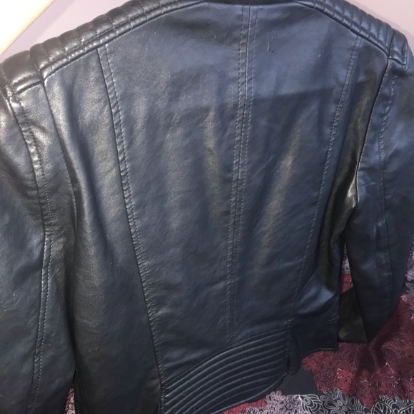 Leather jacket - Picture 3 of 3
